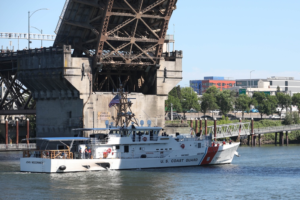 Portland Fleet Week: Ship Arrivals