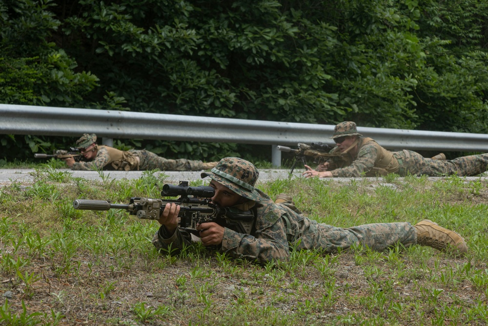 4th Marines Execute Counter-Ambush Maneuver Training