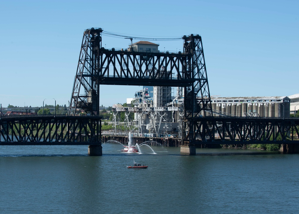 Portland Fleet Week Welcomes Ships from U.S. Navy, U.S. Coast Guard and Royal Canadian Navy