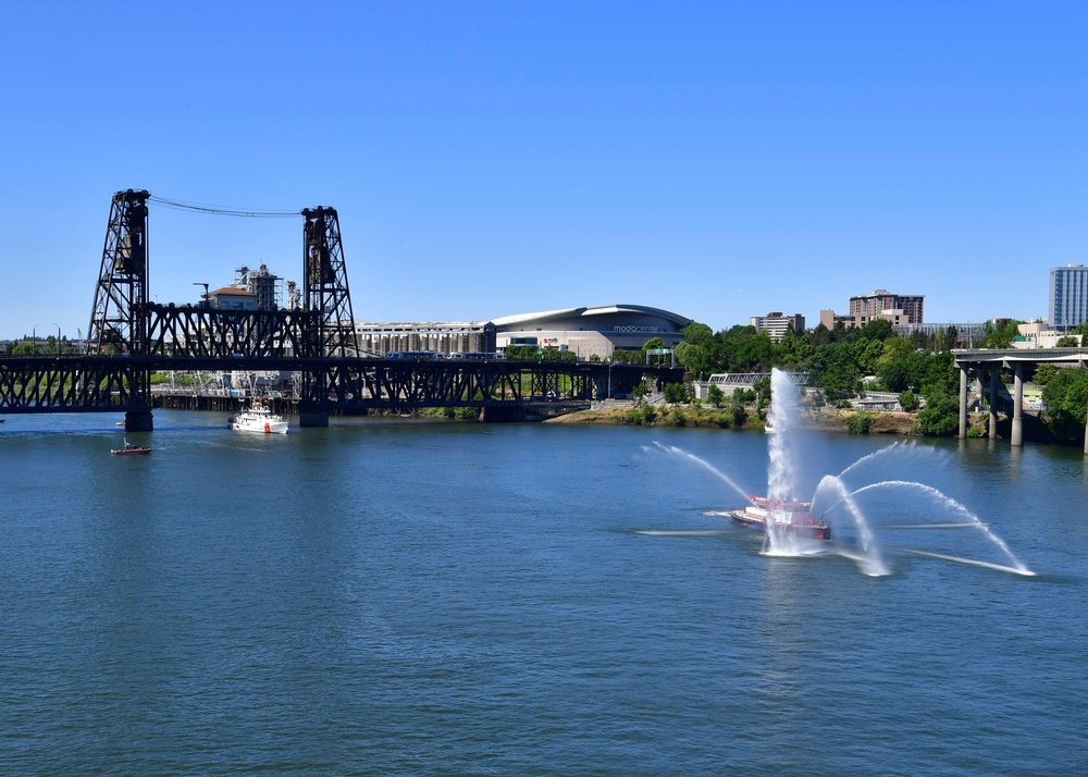 Portland Fleet Week Welcomes Ships from U.S. Navy, U.S. Coast Guard and Royal Canadian Navy