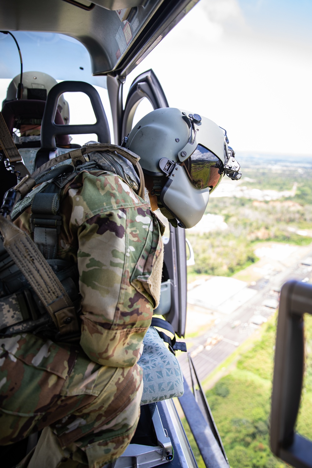 Hawaii’s Lakotas with the 3-140th Aviation Soar Through the Sky