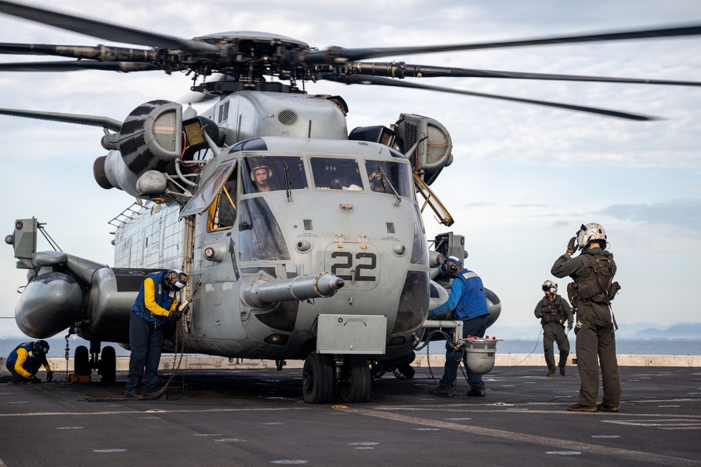 Tiger Strike 24: VMM165 Refuels