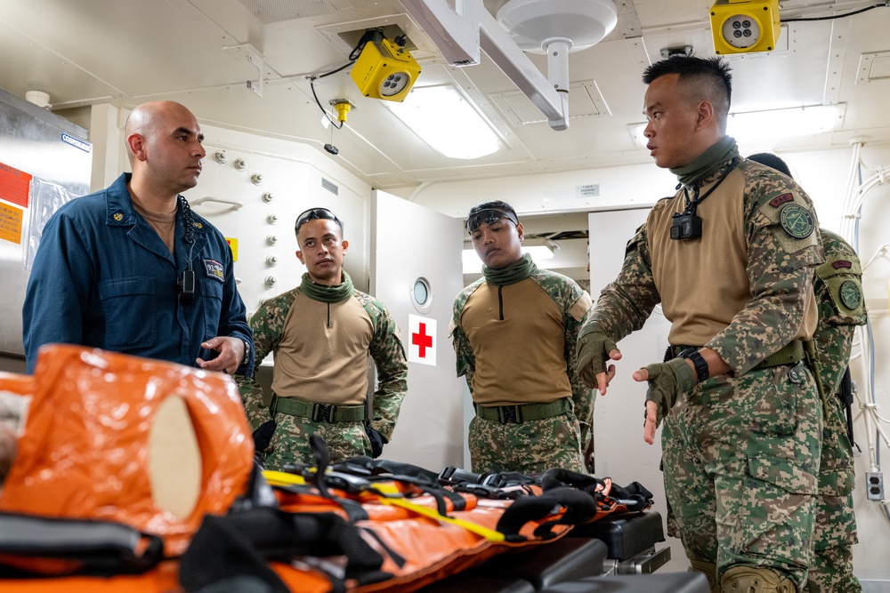 Tiger Strike 24: Malaysian Paratroopers Visit USS Somerset at Sea