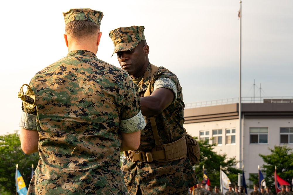 Fair Wind and Following Seas: Headquarters and Headquarters Squadron Relief and Appointment Ceremony