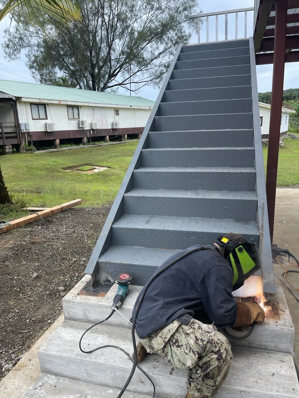 NMCB 4 Refurbishes a Containerized Living Unit on Camp Katuu