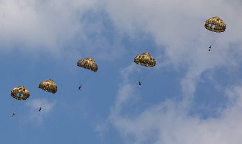 80TH ANNIVERSARY OF D-DAY 7TH PARA AIRBORNE OPERATION