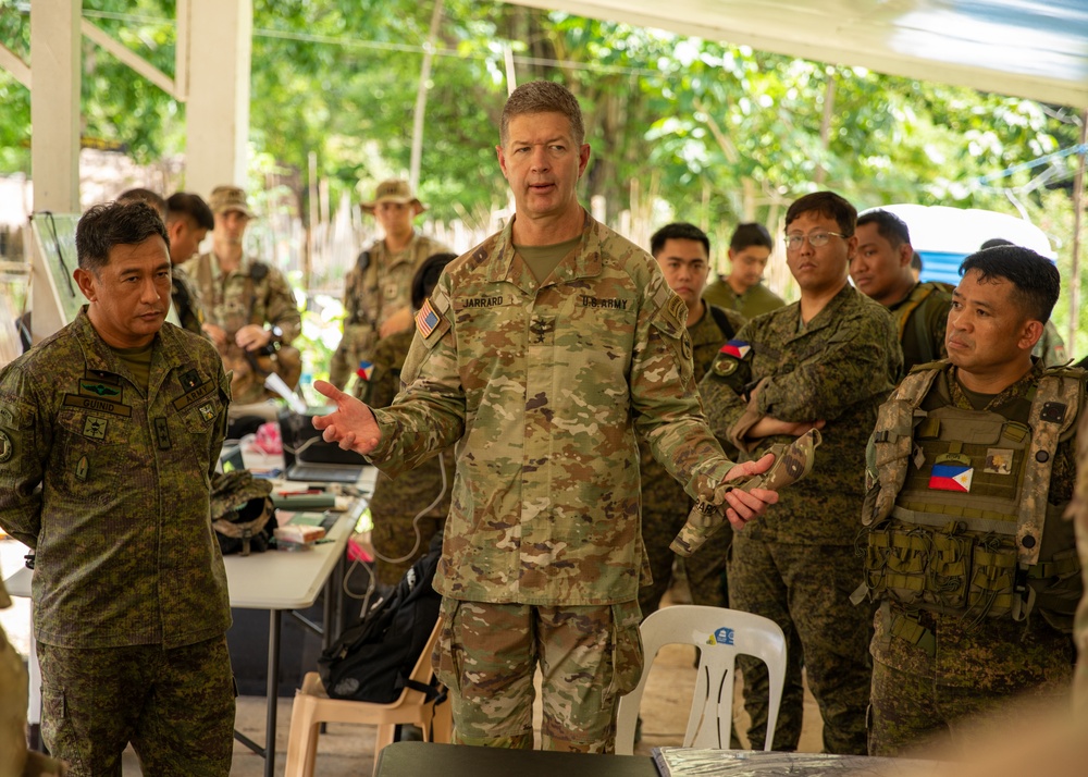 JPMRC-X | Lt. Gen. James Jarrard (DCG, USARPAC) Visit