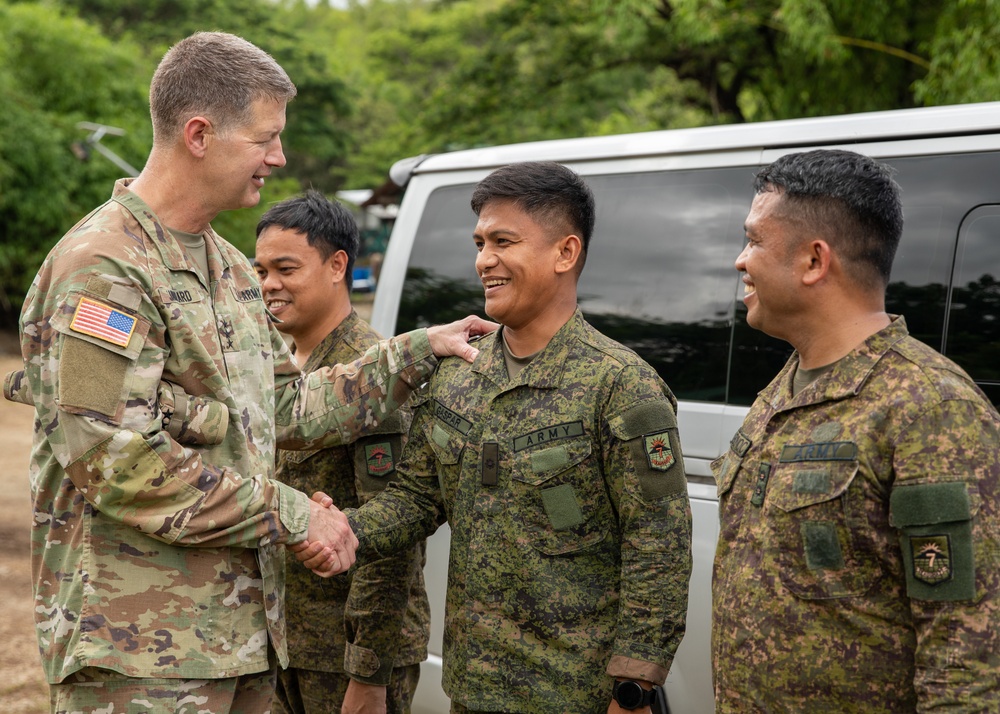 JPMRC-X | Lt. Gen. James Jarrard (DCG, USARPAC) Visit