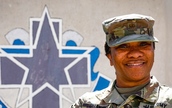 Army nurse treats patients like family