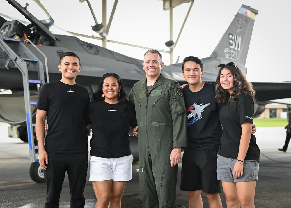 DVIDS - Images - Col. Smith performs final flight as 20th FW commander ...