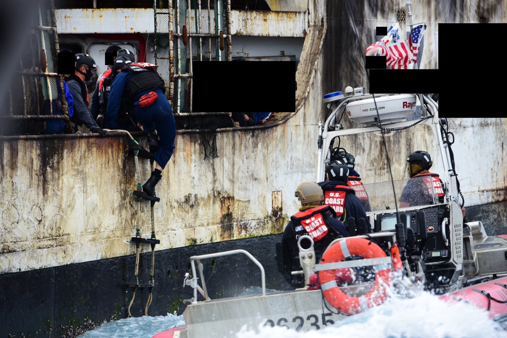 USCGC Munro conducts IUU boardings in Eastern Pacific Ocean