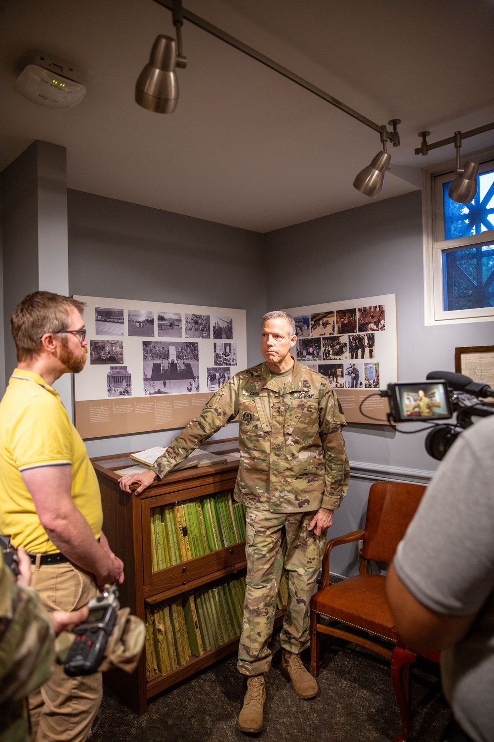 U.S. Army Maj. Gen. Retires as a Tomb Guard After 37 Years of Service