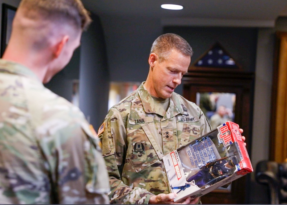 U.S. Army Maj. Gen. Retires as a Tomb Guard After 37 Years of Service