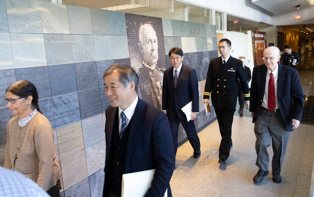 Japan National Defense Medical College Visits WRAIR