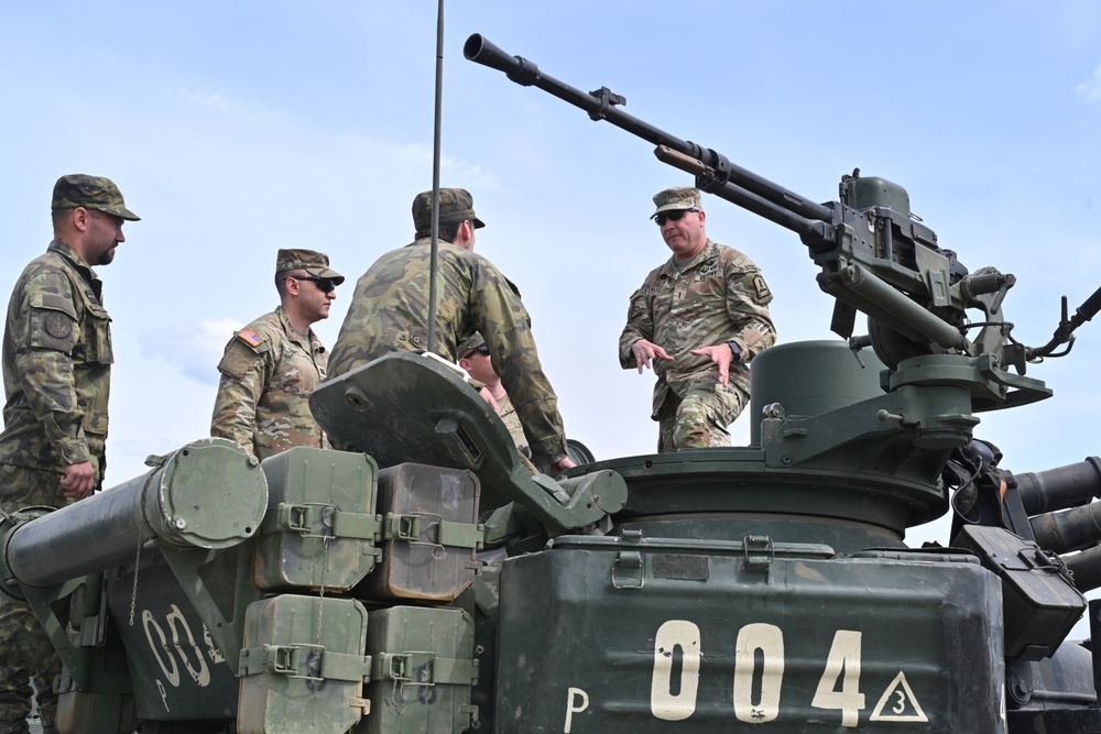 Immediate Response 24: U.S. and Czech Land Forces Vehicle and Weapons Orientation