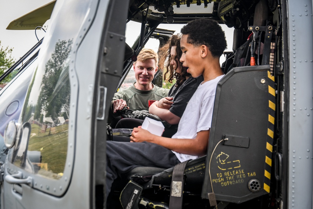 VX-1 Visits Warwick Middle School for a Community Outreach Event