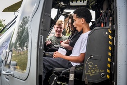 VX-1 Visits Warwick Middle School for a Community Outreach Event