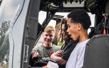 VX-1 Pioneers Participate in a Community Outreach Event at Warwick Middle School