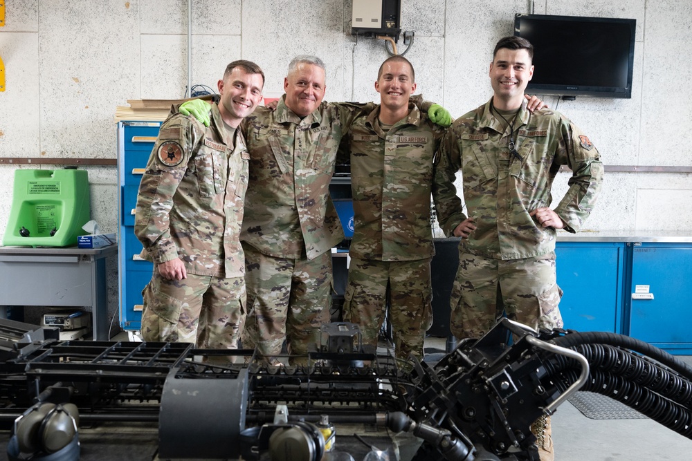 South Carolina National Guard Deputy Adjutant General visits Swamp Fox Ammo Airmen