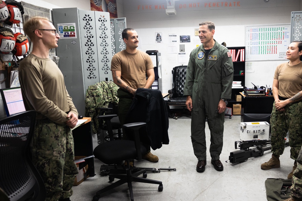 Vice Adm. Gumbleton Fleet Visit to HSC-26