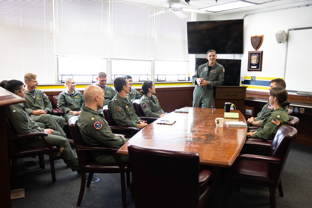 Vice Adm. Gumbleton Fleet Visit to HSC-26