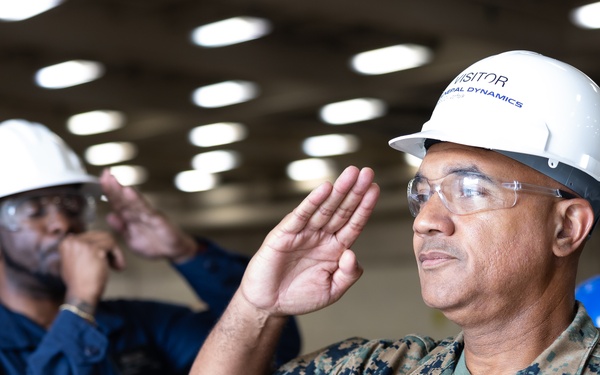 ACMC and MARFORCOM Commander visit USS Arlington (LPD 24) at NASSCO-Norfolk Shipyard
