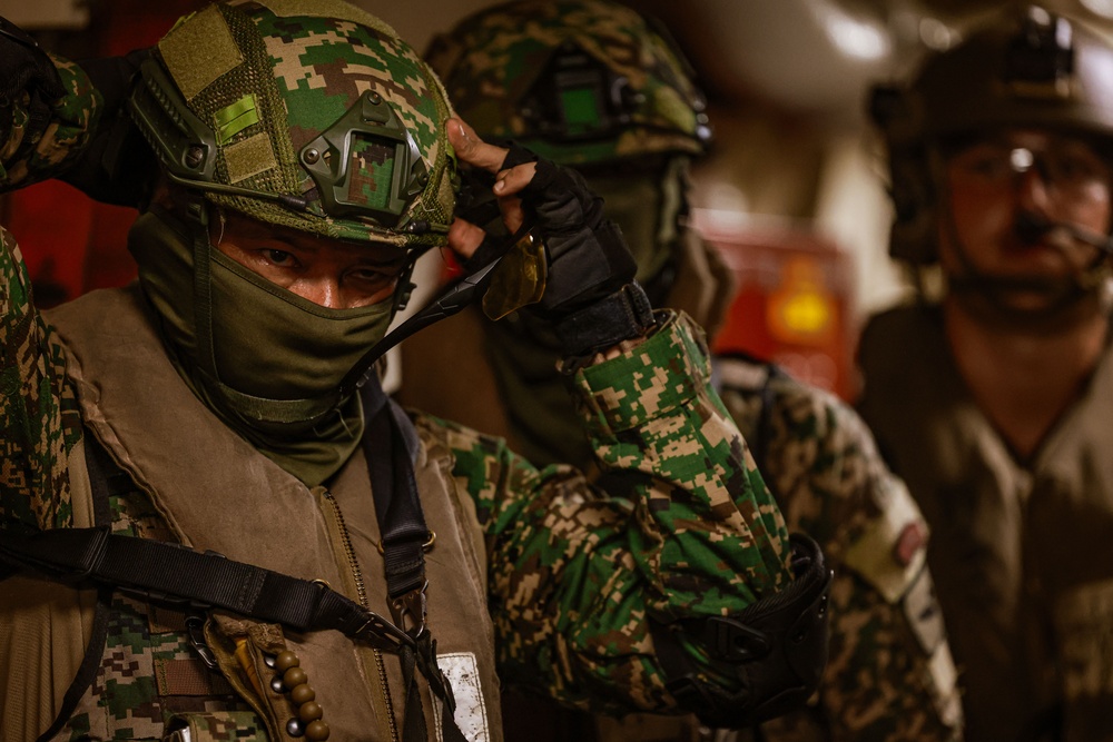 Tiger Strike 24: 15th MEU, 9th Battalion Combined Amphibious Assault Rehearsal Tiger Strike 24: 15th MEU, 9th Battalion Combined Amphibious Assault Rehearsal