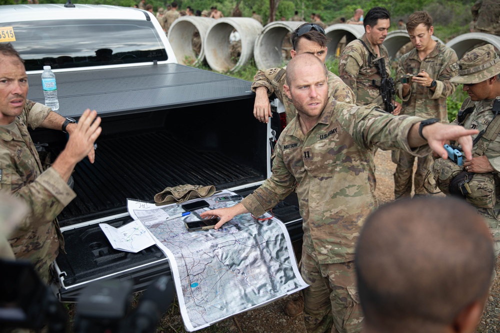 JPMRC-X | 2-27 Infantry Regiment Soldiers plan defensive positions in Tactical Action Center