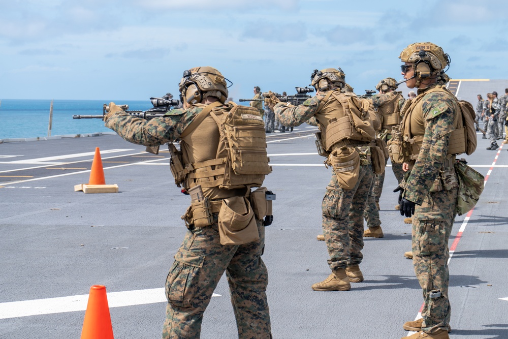 MRF-D 24.3: Weapons Co., 2nd Bn., 5th Marines (Rein.) fires M4 carbines aboard HMAS Adelaide