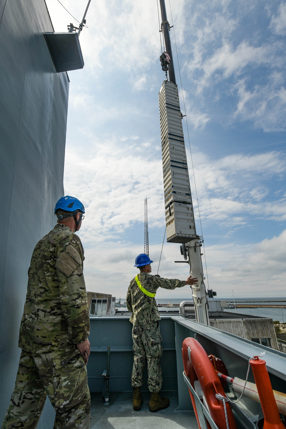 NCHB 1 and Danish Navy load missiles