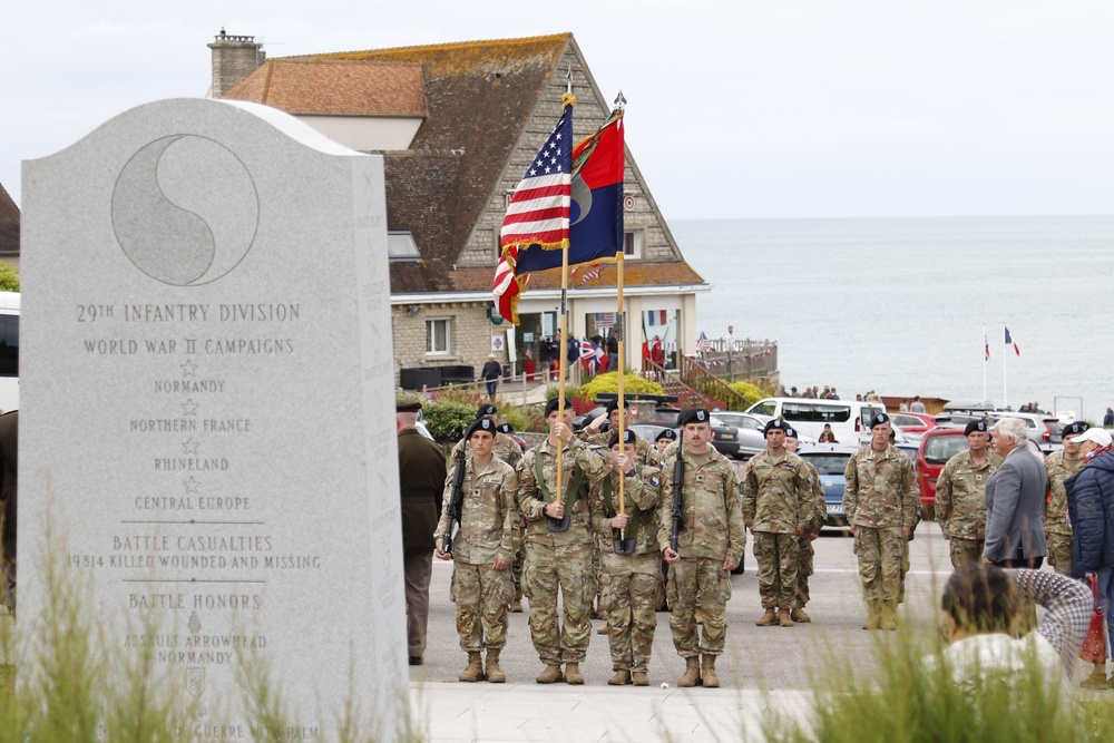 29th Infantry Soldiers visit the 29th Infantry Division Monument