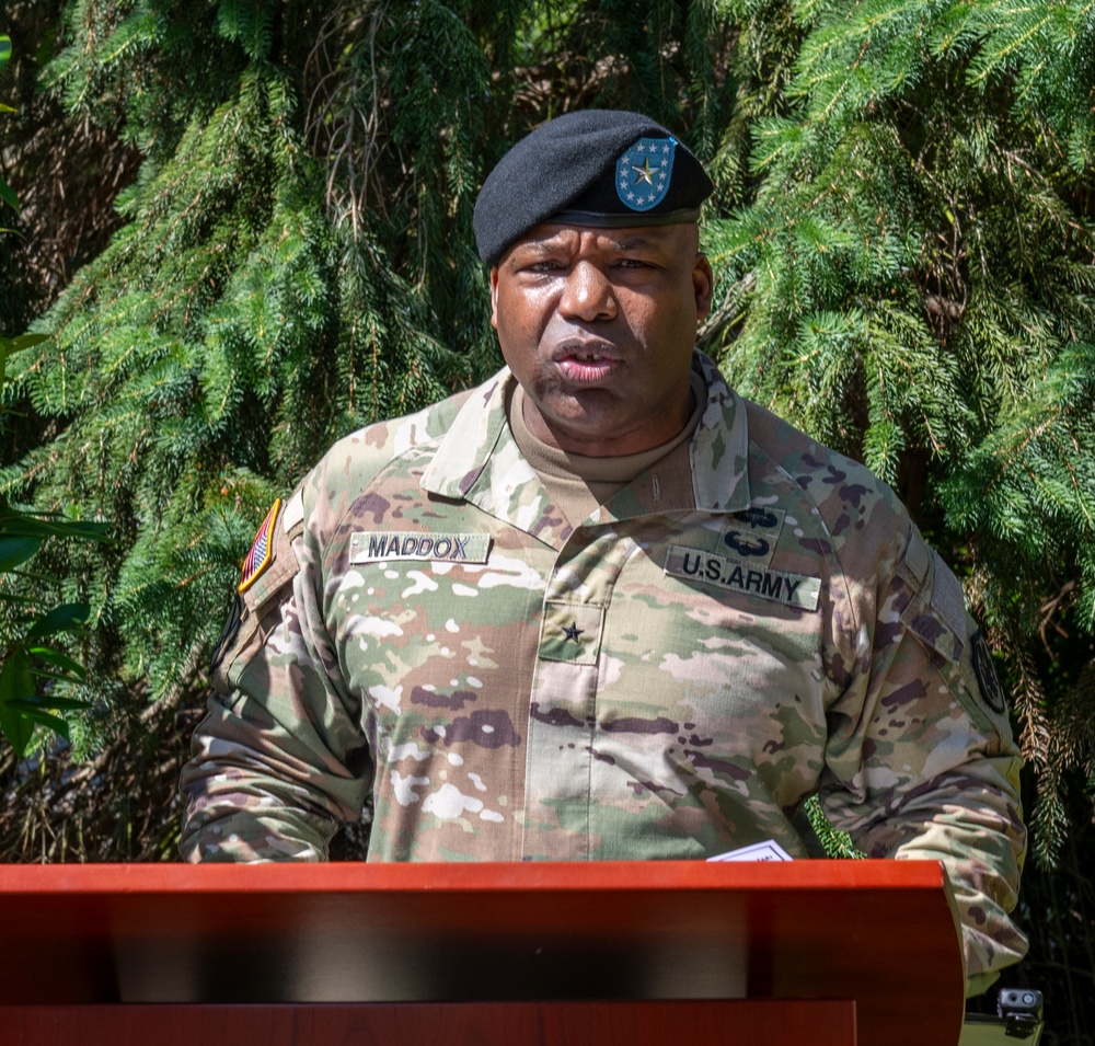 DLA Troop Support Europe &amp; Africa Change of Command
