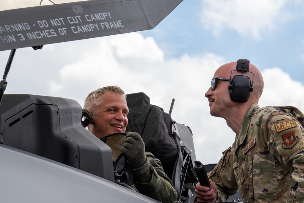 USAFE hosts first-ever basic fighter maneuver exercise at Ramstein