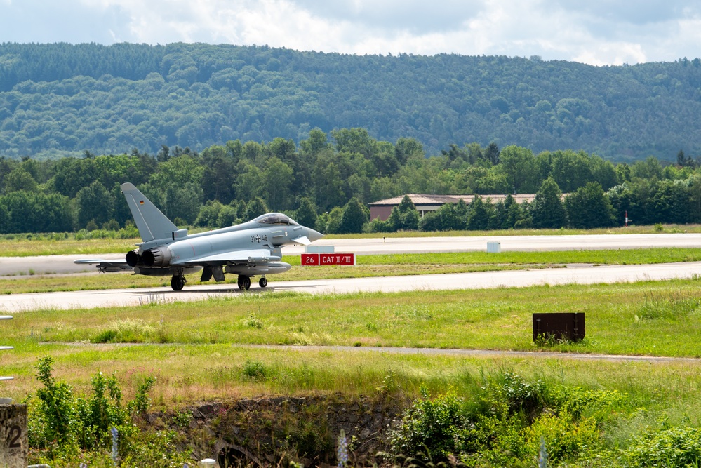 USAFE hosts first-ever basic fighter maneuver exercise at Ramstein