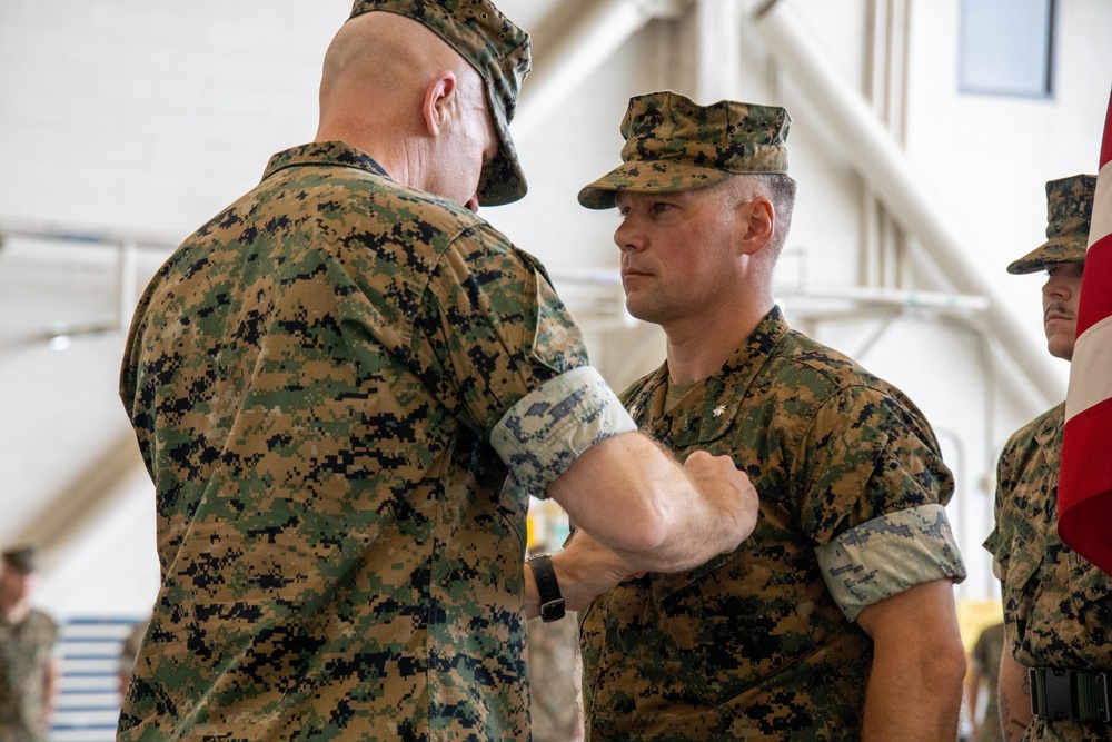 Marine Heavy Helicopter Training Squadron 302 change of command ceremony