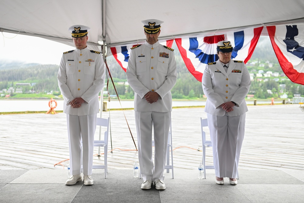 Civil Engineering Unit Juneau holds Change of Command ceremony