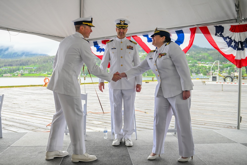 Civil Engineering Unit Juneau holds Change of Command ceremony