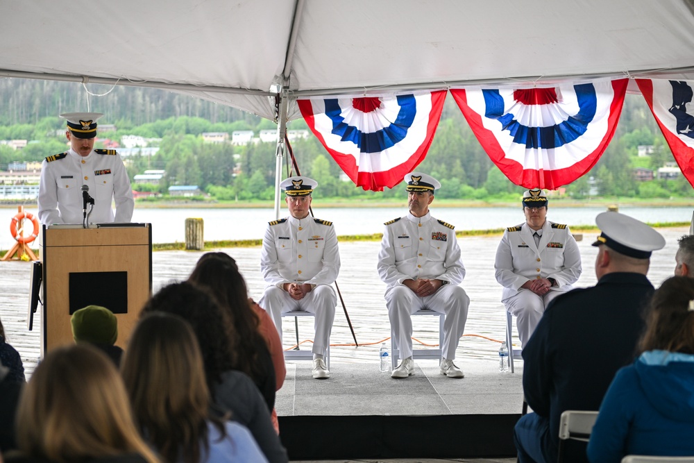 Civil Engineering Unit Juneau holds Change of Command ceremony