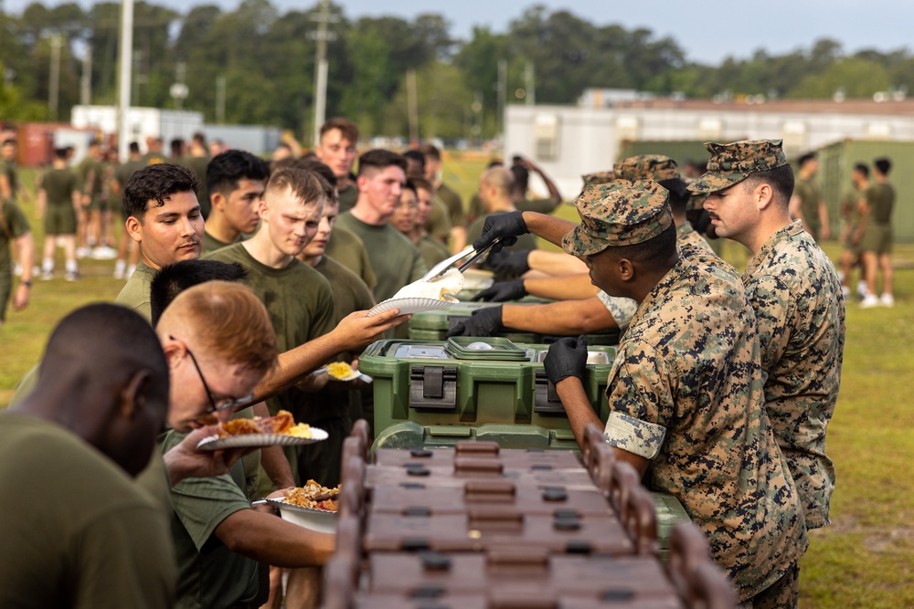 Headquarters and Service Battalion Holds Battalion Run