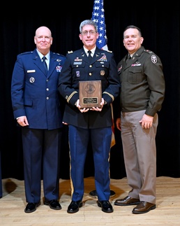 Military Health Leaders Recognize Outstanding Faculty Members at SAUSHEC