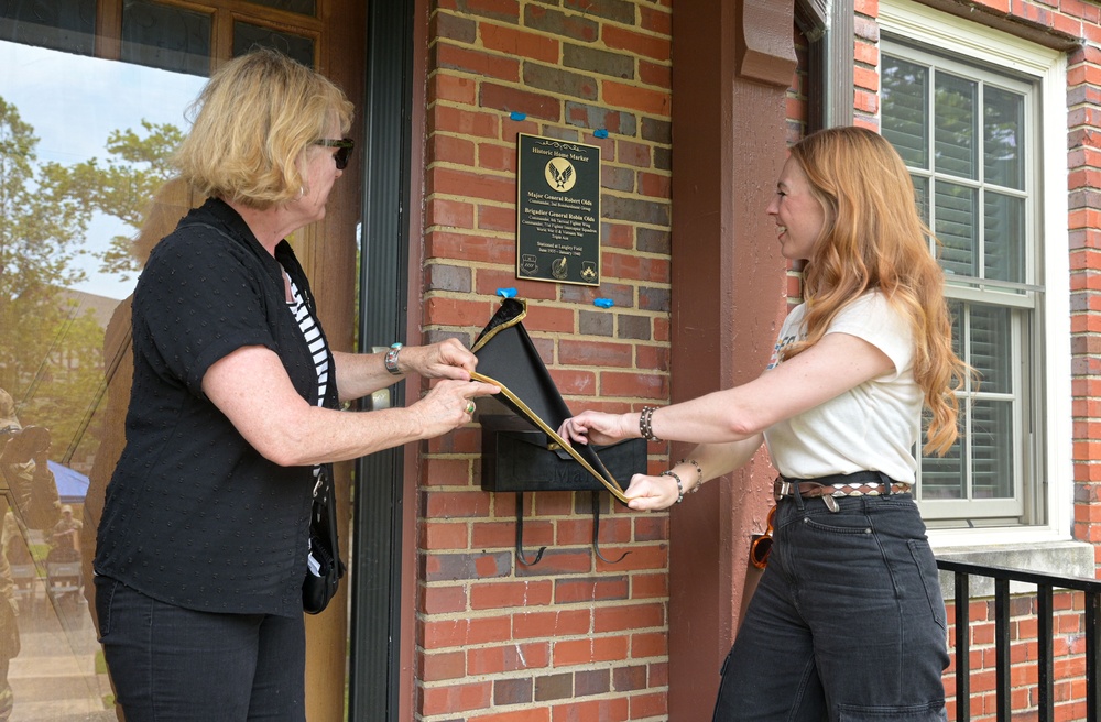 Christina Olds visits JBLE for historical house dedication