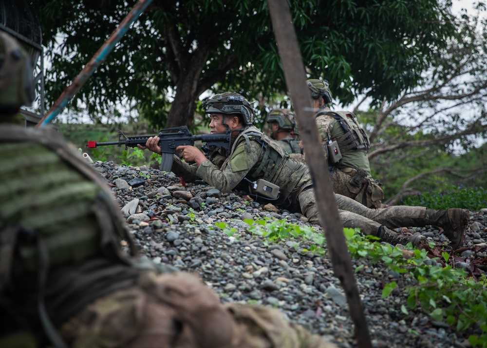 JPMRC-X | Philippine Army Special Forces engage simulated opposing forces