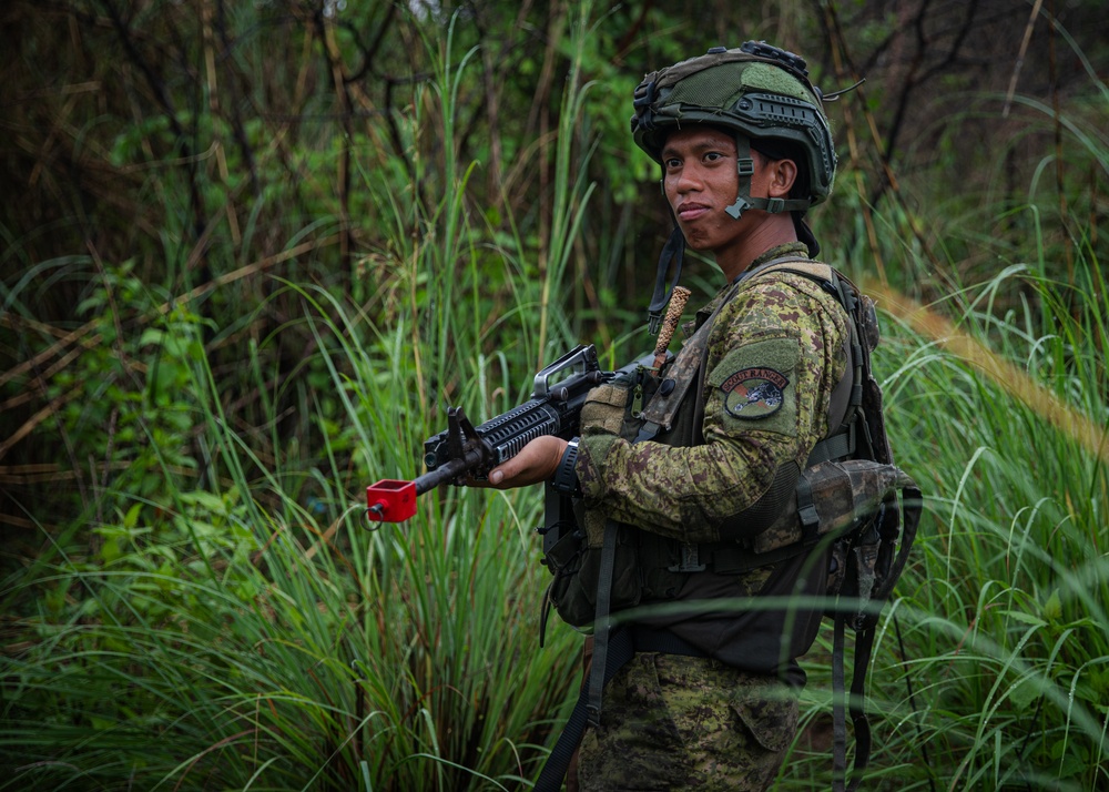 JPMRC-X | Philippine Army Special Forces engage simulated opposing forces