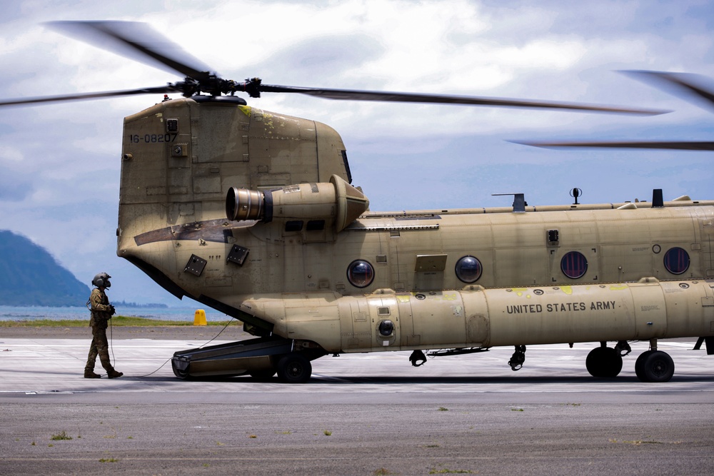 The Sky’s the Limit: CLC-33 Marines and Soldiers with 3-25 GSAB perform external lift operations