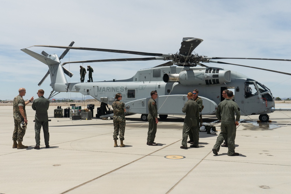 VMX-1 welcomes home the CH-53K King Stallion