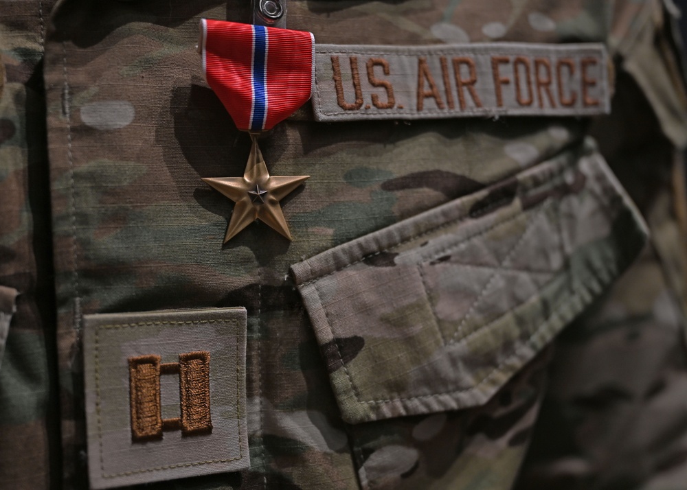 DM awards 2 Rescue Airmen the Bronze Star Medal