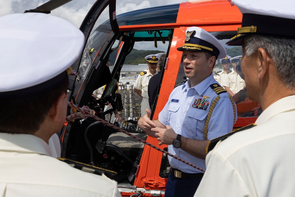 Japanese, Korean Coast Guard members visit USCGC Waesche (WMSL-751)