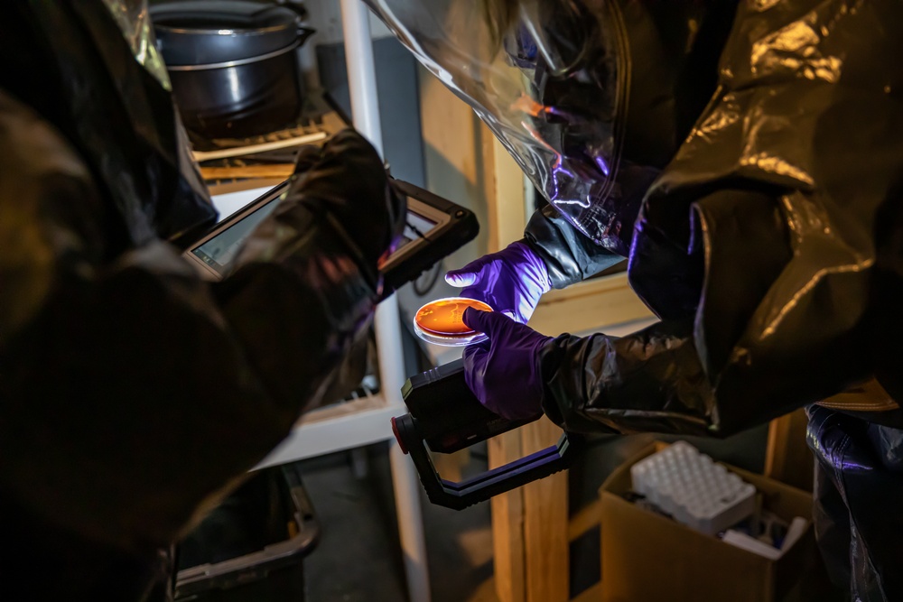 Hawaii National Guard’s 93rd Civil Support Team engages in interagency CBRNE training
