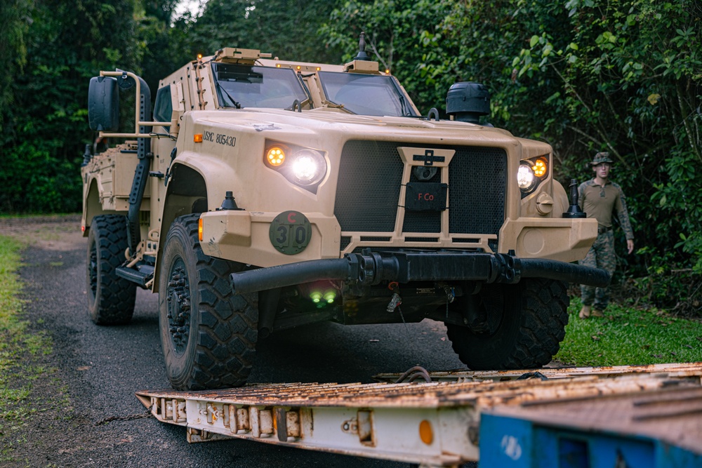 MRF-D 24.3: Tactical vehicles assigned to Fox Co., 2nd Bn., 5th Marines (Rein.) arrive in Tully for Jungle Warfare Training