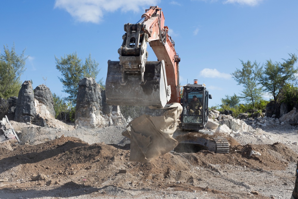 MRF-D 24.3: U.S. Marines, Australian Army clear demolition site during Operation Render Safe Nauru